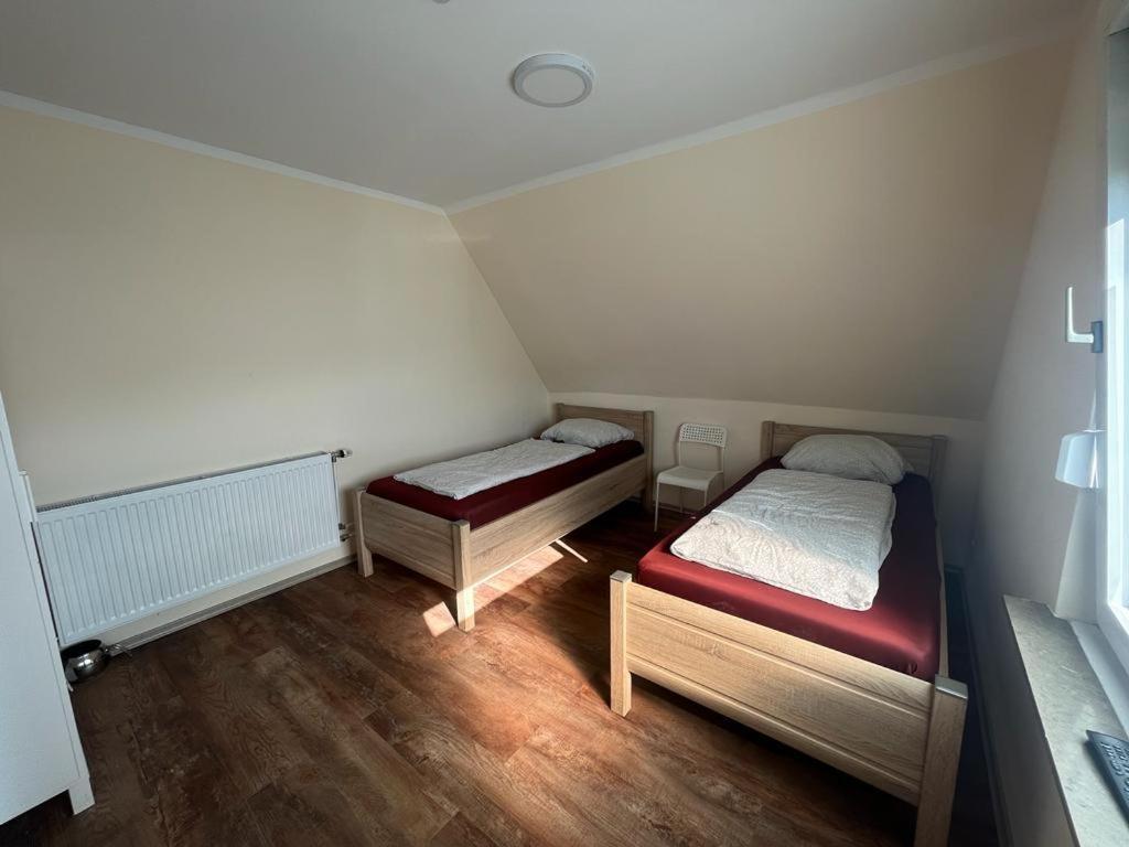 Pension Highway Bielefeld Senner Hellweg Εξωτερικό φωτογραφία
