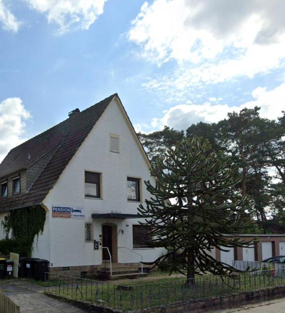 Pension Highway Bielefeld Senner Hellweg Εξωτερικό φωτογραφία